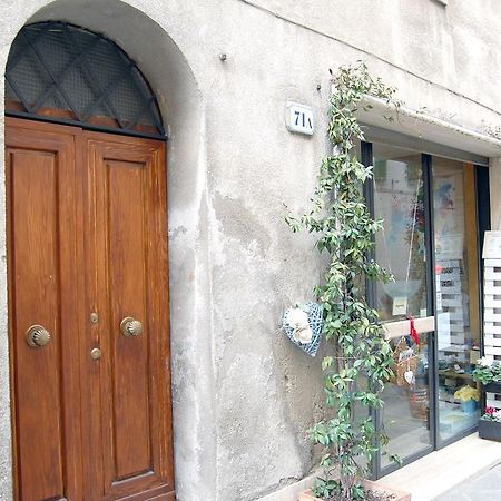 サン・クイーリコ・ドルチャCasa Del Berniniアパートメント エクステリア 写真